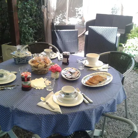 Bed & Breakfast Borgo Al Navile 2*